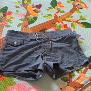Birdwell beach Britches size: 6